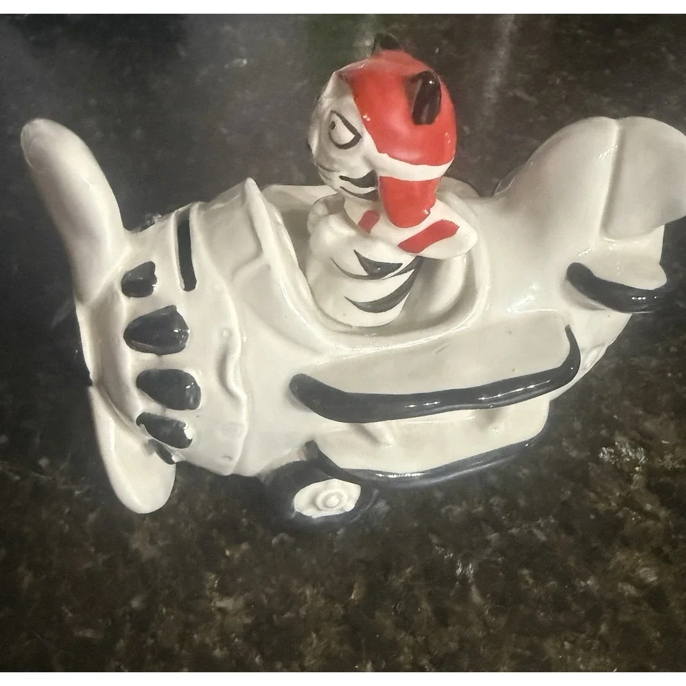 VTG Takahashi 305 Cat Fighter Pilot Airplane Coin Bank Kamikaze Red Baron Japan